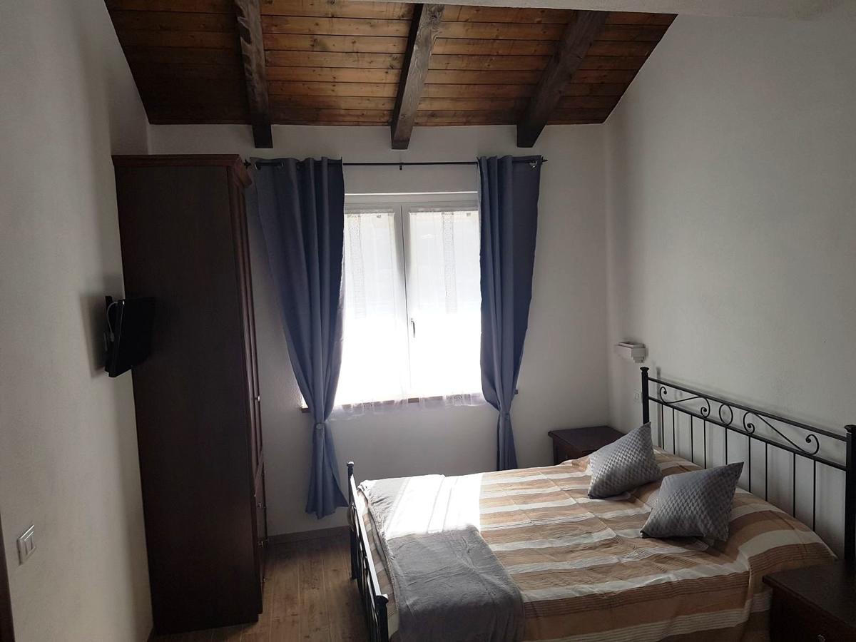 Il Girasole Hotel Saint-Vincent Bagian luar foto