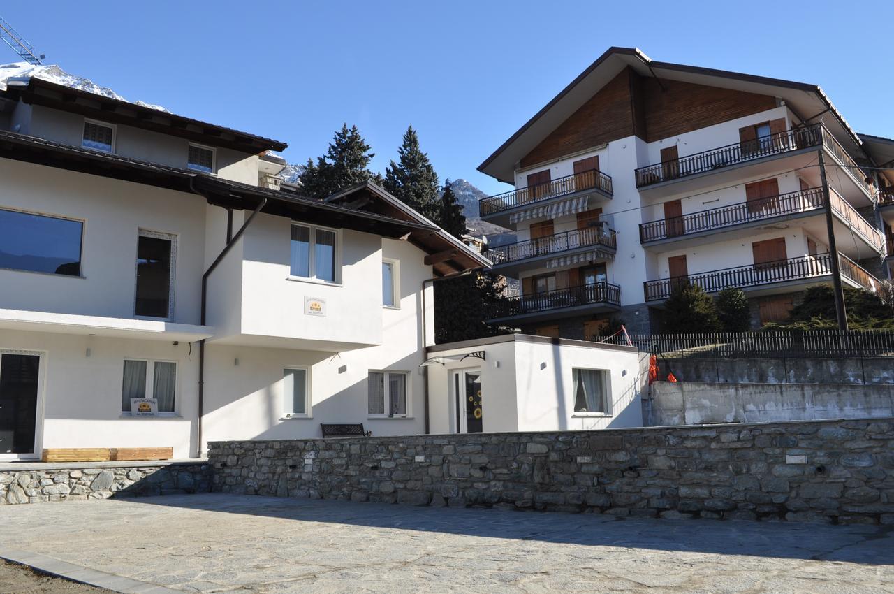 Il Girasole Hotel Saint-Vincent Bagian luar foto