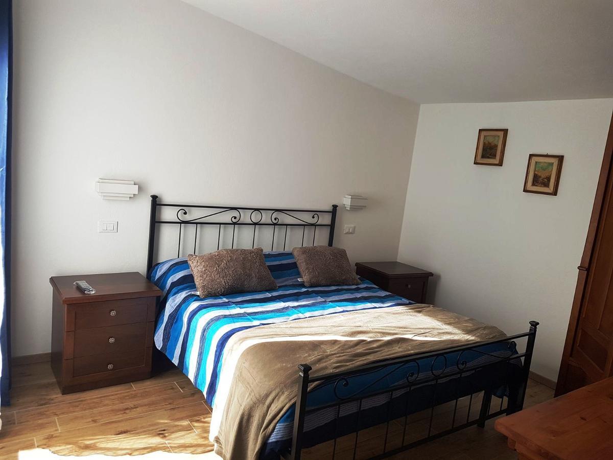 Il Girasole Hotel Saint-Vincent Bagian luar foto