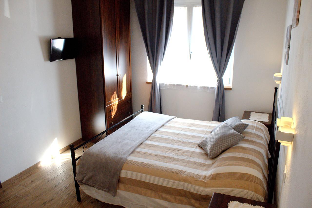 Il Girasole Hotel Saint-Vincent Bagian luar foto
