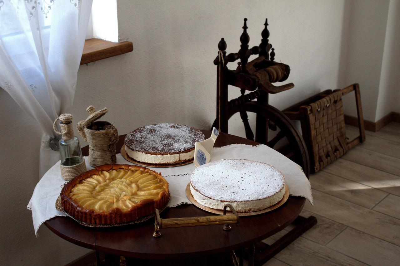 Il Girasole Hotel Saint-Vincent Bagian luar foto