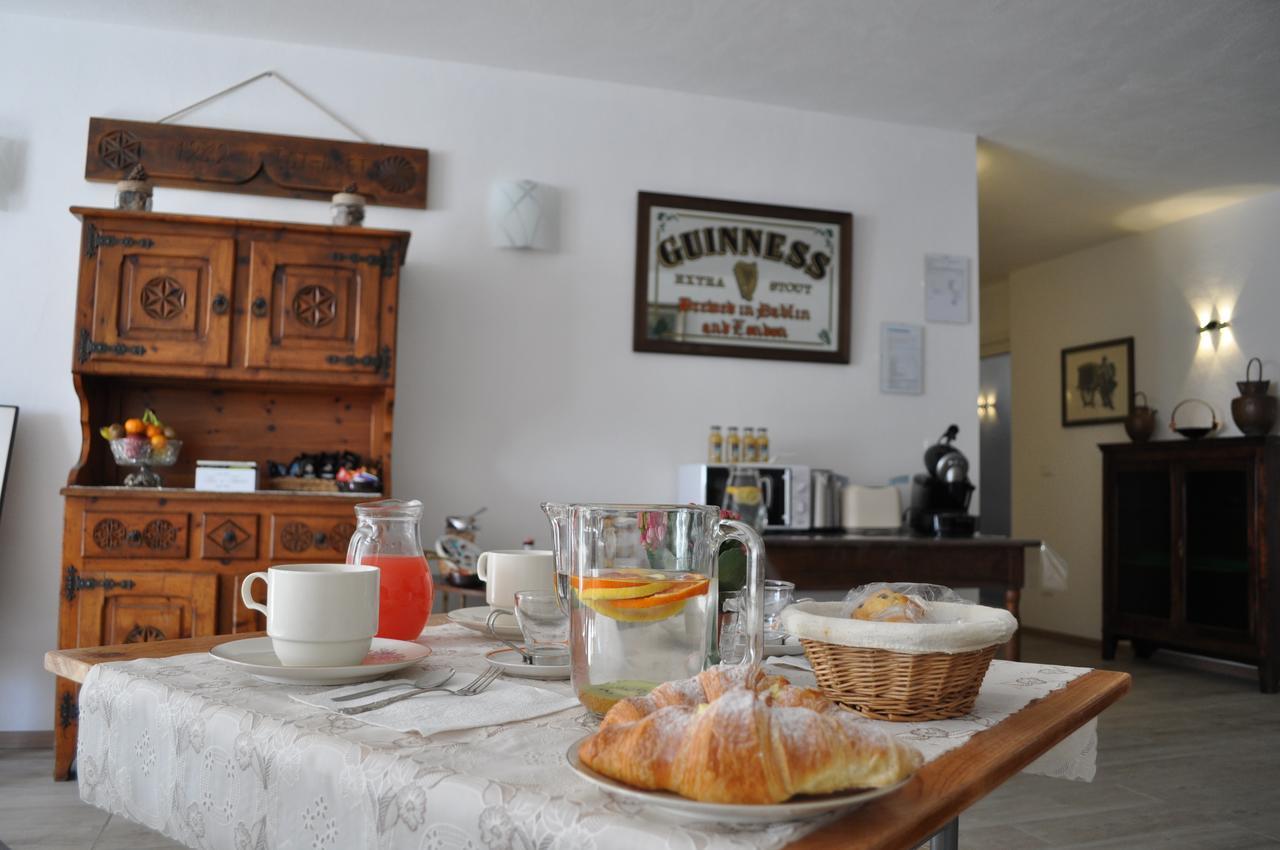 Il Girasole Hotel Saint-Vincent Bagian luar foto