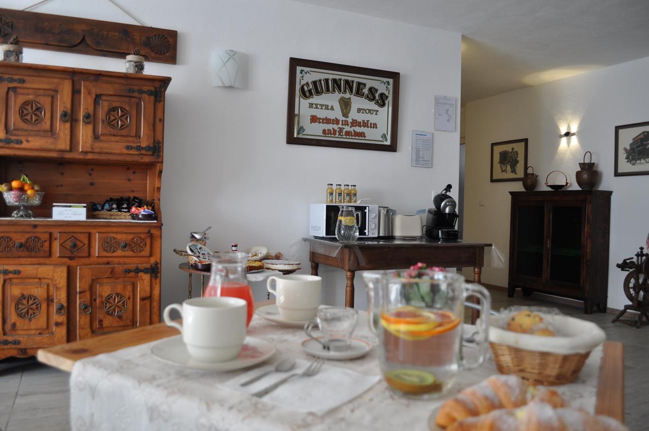 Il Girasole Hotel Saint-Vincent Bagian luar foto